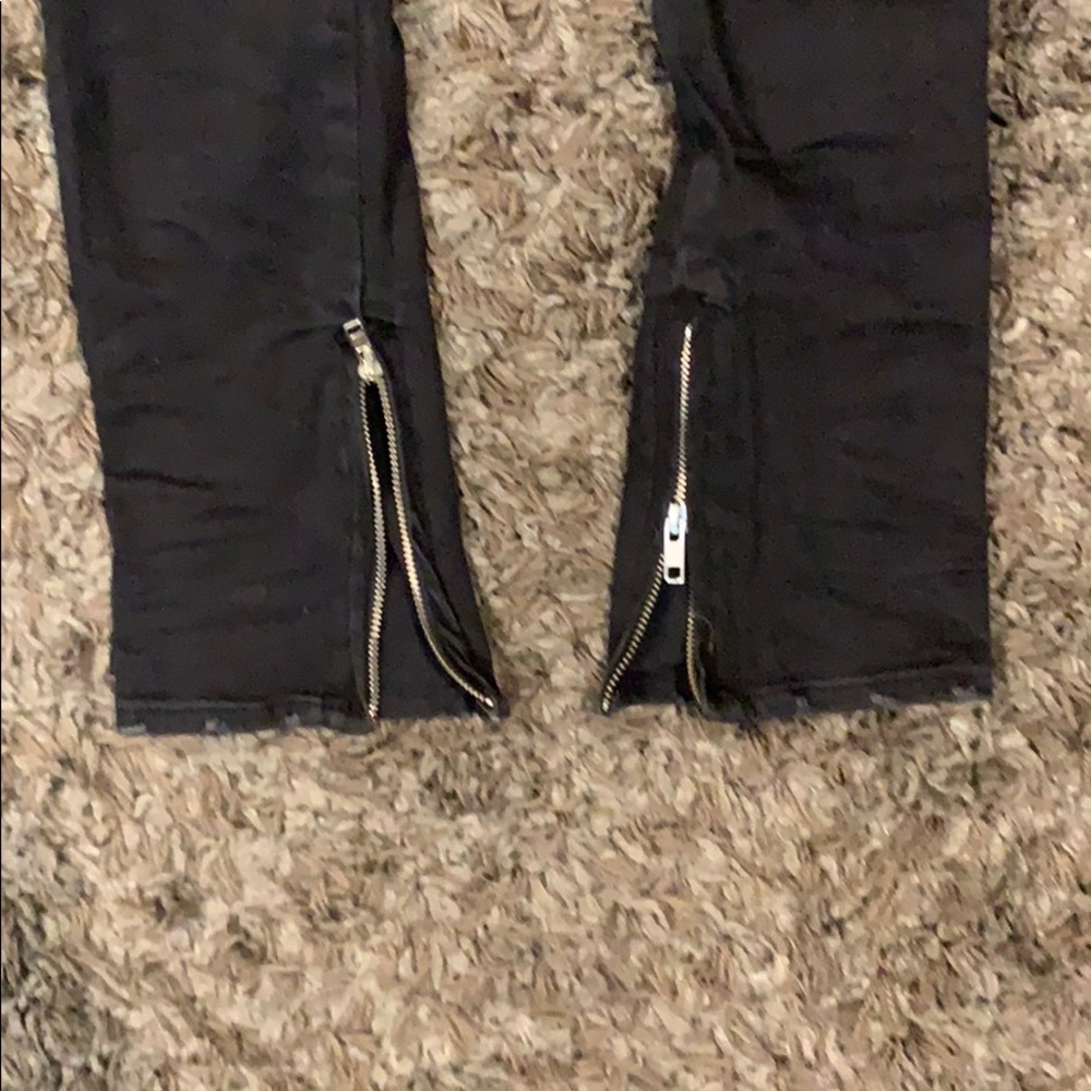Black zipper pants